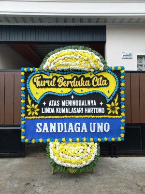 Papan Bunga Duka di Gelangan